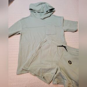 Boys XL Pullover Green Hoodie and Shorts Set NWT